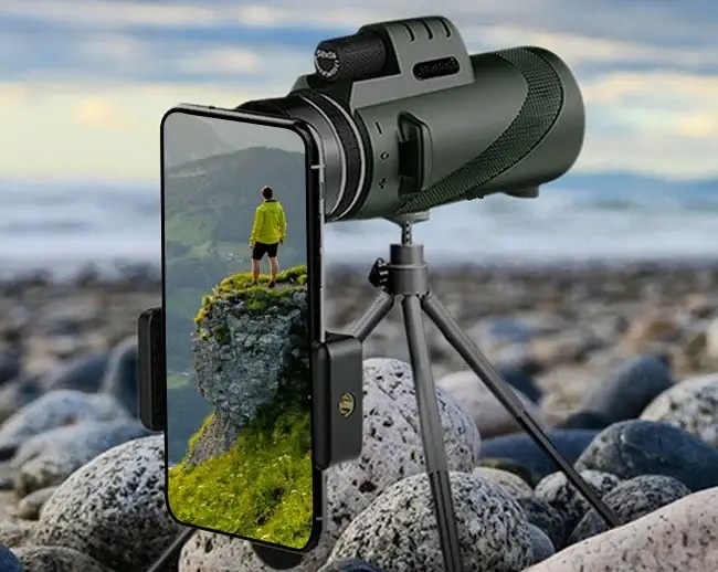 Horizon Scope monocular mounted on a tripod with a smartphone clipped to the eyepiece capturing a distant view