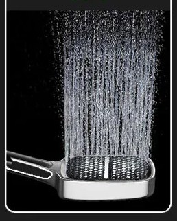 Maas & Bath Showerhead spraying a dense, high-pressure stream of water